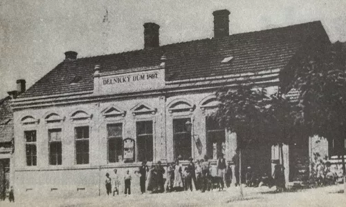  HERstory: Dělnický dům − socialistky v bojích za svá práva